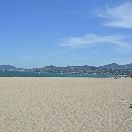 Nyaraló Attractive And Luxurious With Pool-jacuzzi *